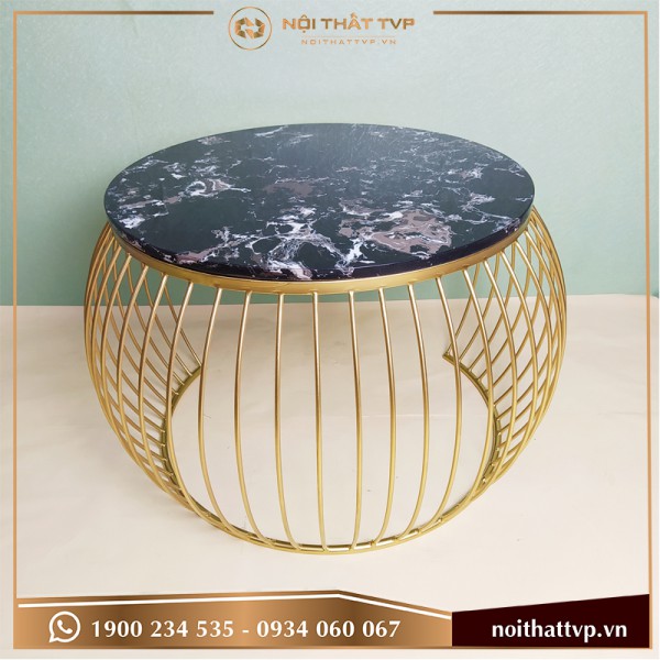 Bàn sofa  mặt đá đen vân mây, chân sơn tĩnh điện vàng TVP-BT02